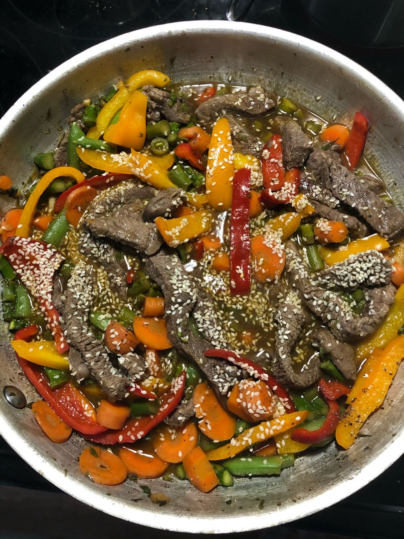 Rainbow Vegetable Stir Fry with Steak